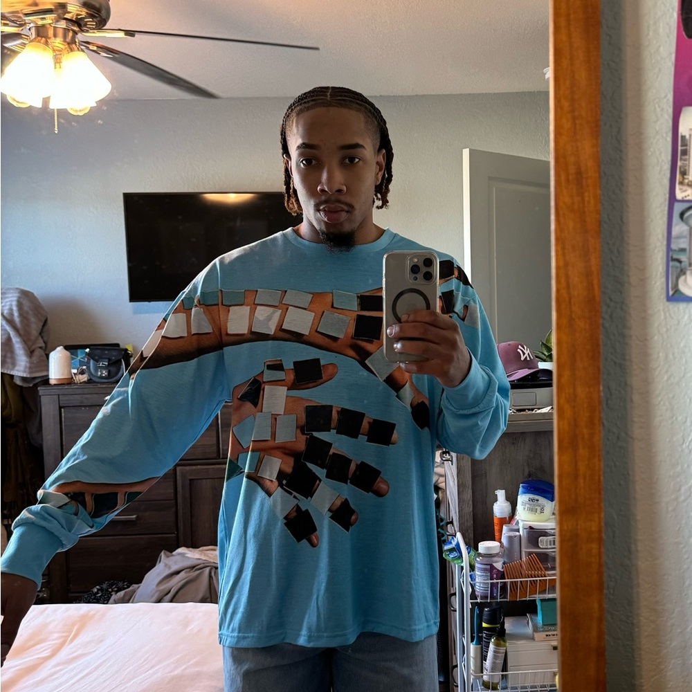 “Akomplice” long sleeve blue graphic tee - Picture 2 of 3